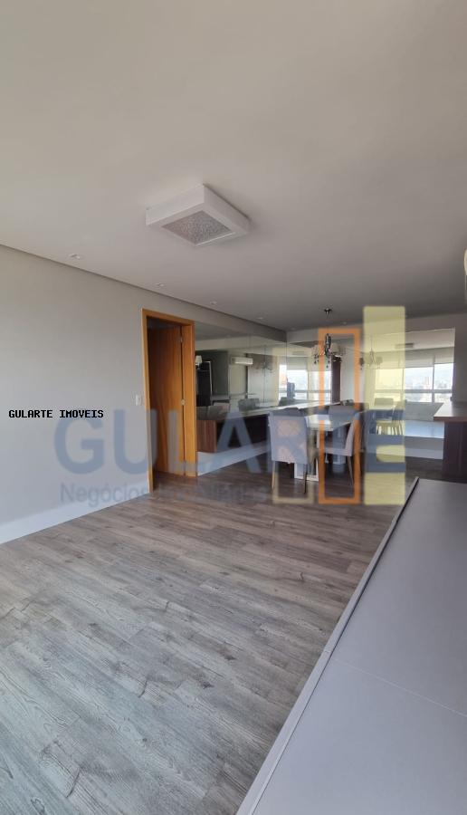 Apartamento à venda com 2 quartos, 84m² - Foto 3