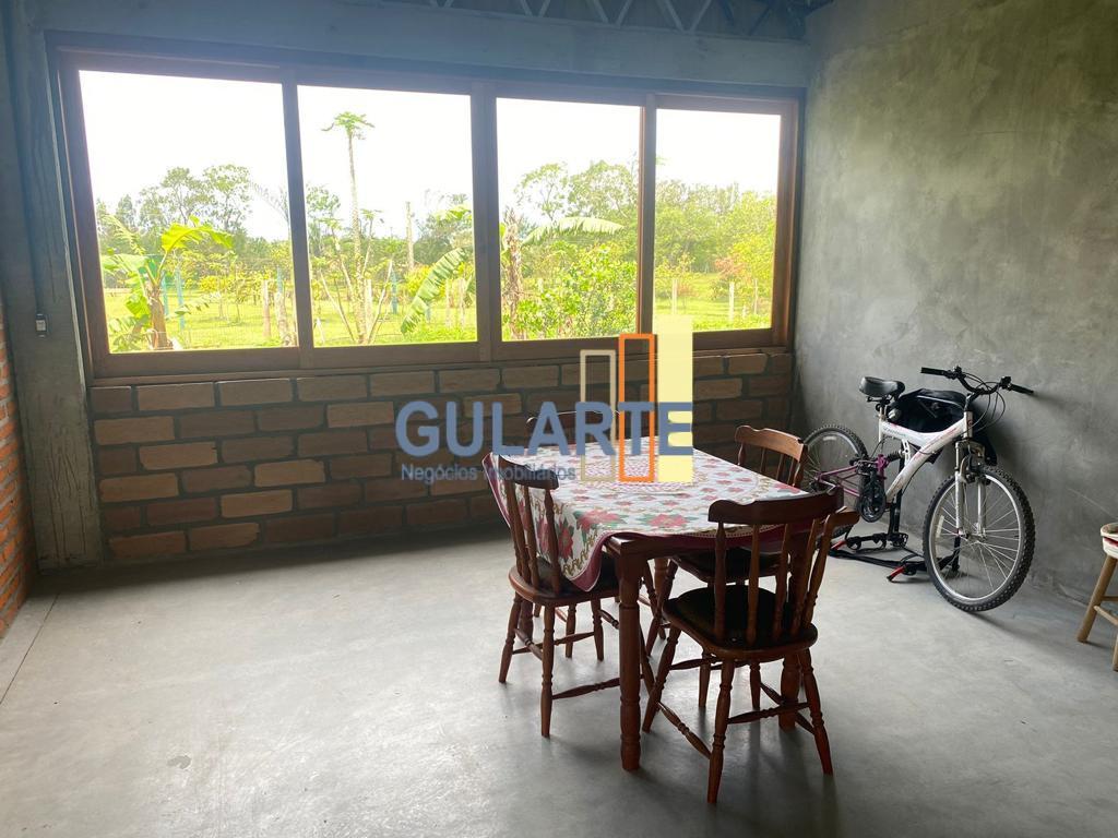 Casa à venda com 3 quartos, 300m² - Foto 3