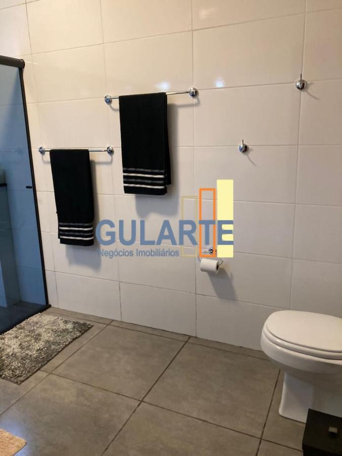 Casa à venda com 3 quartos, 300m² - Foto 14